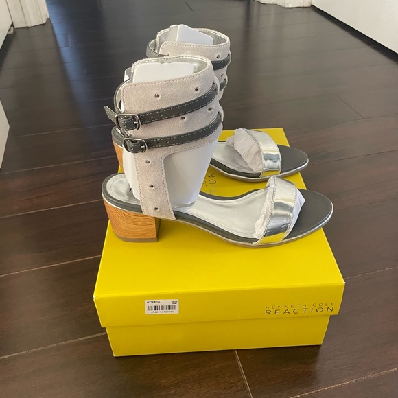 Kenneth Cole Slaw-TER IO sandals - Picture 4 of 6